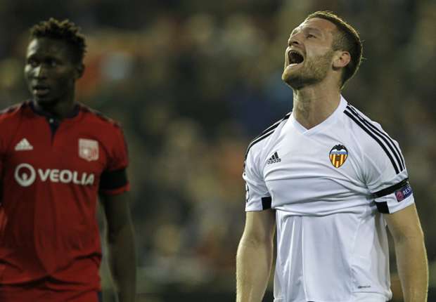Valencia 0-2 Olympique de Lyon: Neville no logra el milagro de la clasificación en su debut