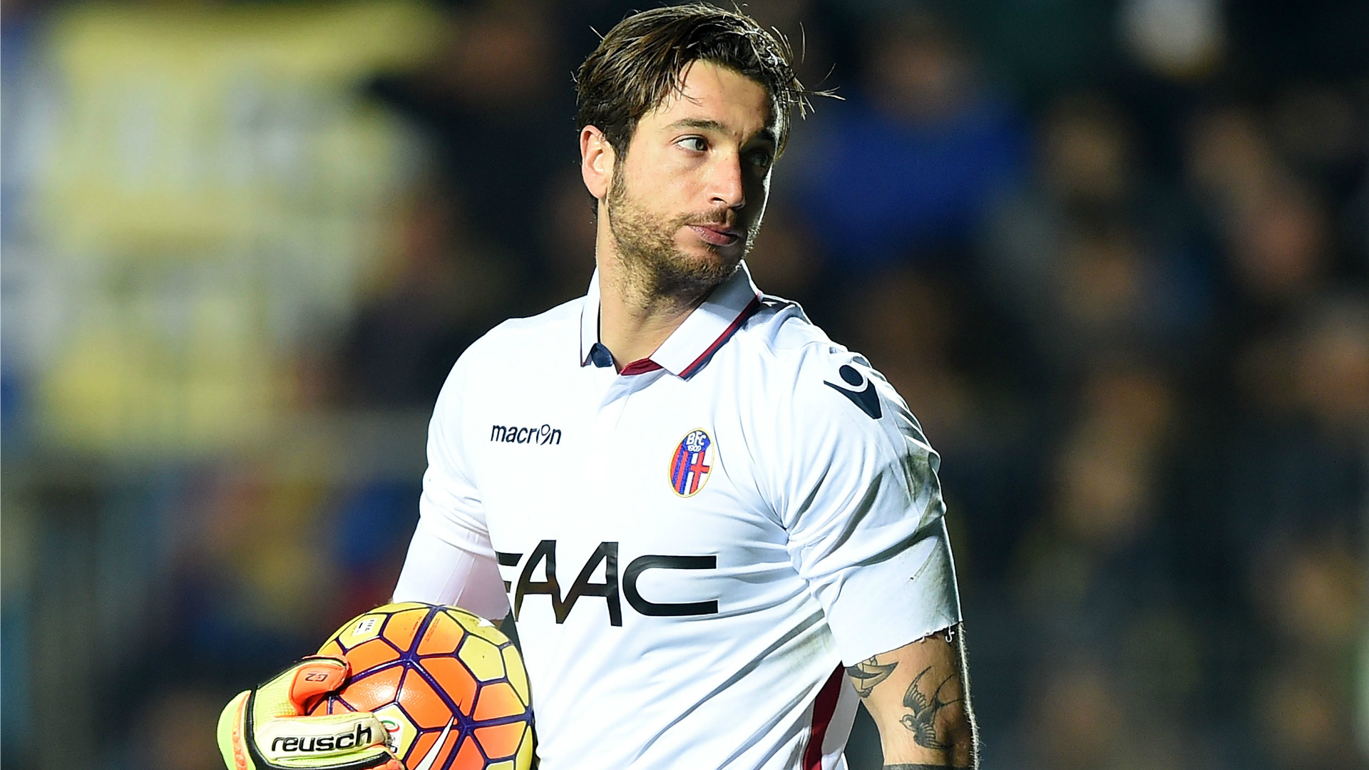 Il portiere del Bologna Mirante