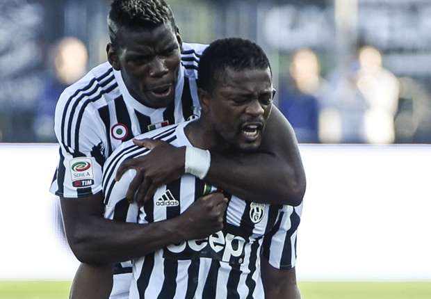 Evra e Pogba esultano contro l'Empoli