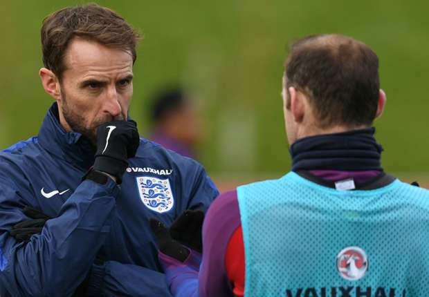 ساوثجيت يثير الشكوك حول مستقبل روني مع إنجلترا!