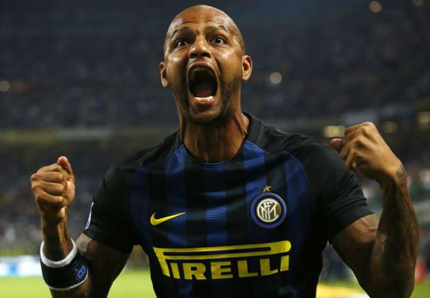 رسميًا | بطل البرازيل يتعاقد مع لاعب خط وسط الإنتر