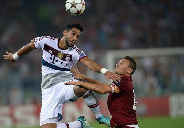 francesco-totti-mehdi-benatia-as-roma-bayern-munich_5qpyxt4lf9tz1cu2lu05av9ou.jpg