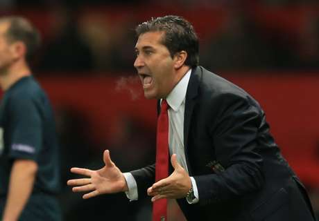 WATCH: Braga coach fights Benfica fan