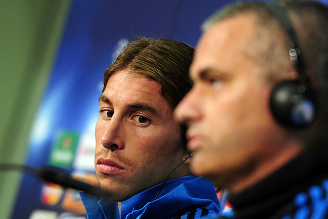 Épinglé par José Mourinho, Sergio Ramos contre-attaque — Real Madrid