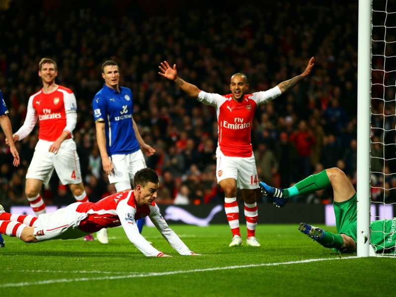 Los goles del Arsenal 2-1 Leicester (Vídeo)