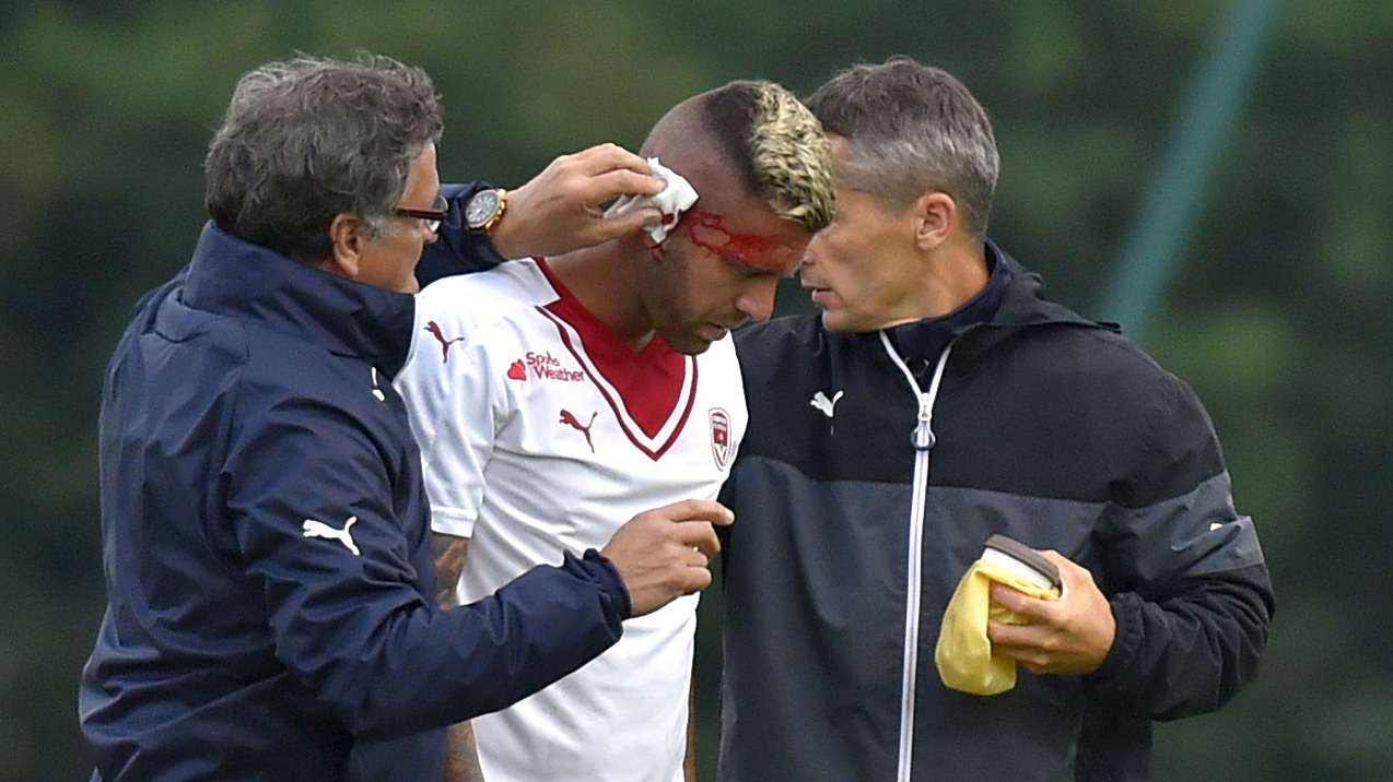 Infortunio choc per Menez: perde un pezzo di orecchio
