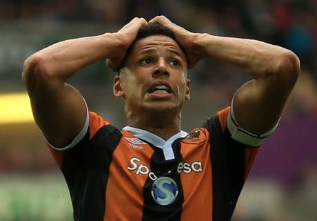 Davies Sanjung Habis Liverpool