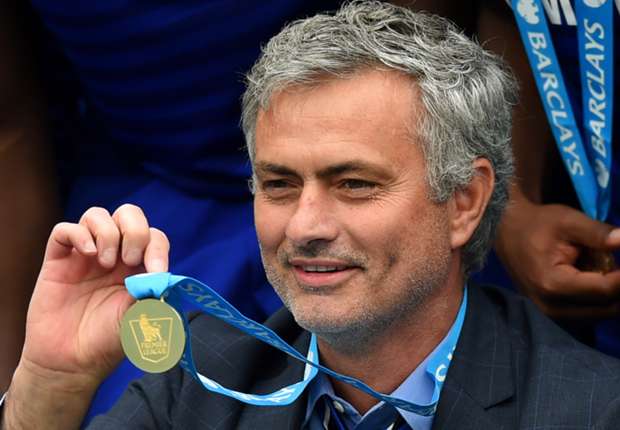Move over, Van Gaal! Mourinho mocks Chelsea's rivals with 'fictional' story at awards ceremony Jose-mourinho-chelsea-premier-league-24052015_19j3ope1da9rw10dmnfux9no6d