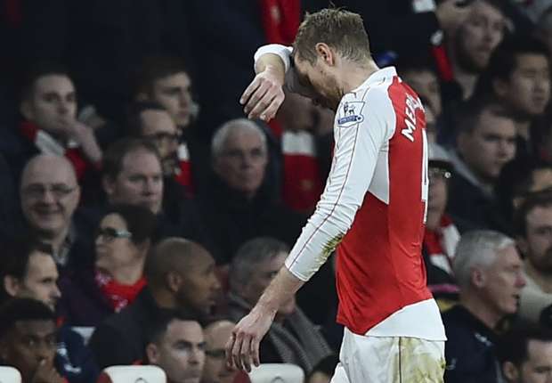 Per Mertesacker: Ini Bukan Kiamat