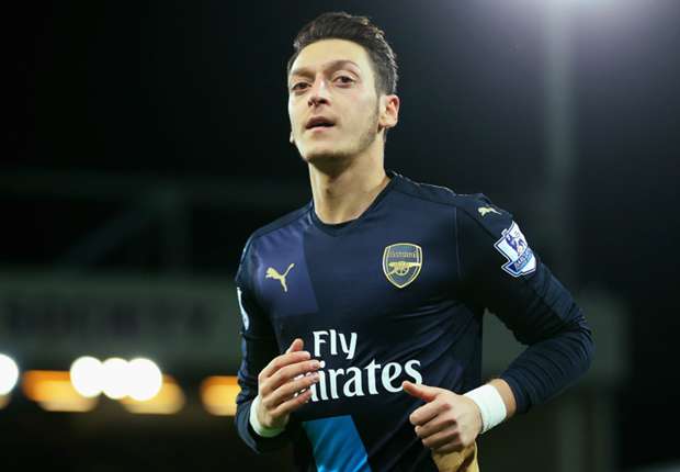 Mesut Ozil: Arsenal Bisa Juara