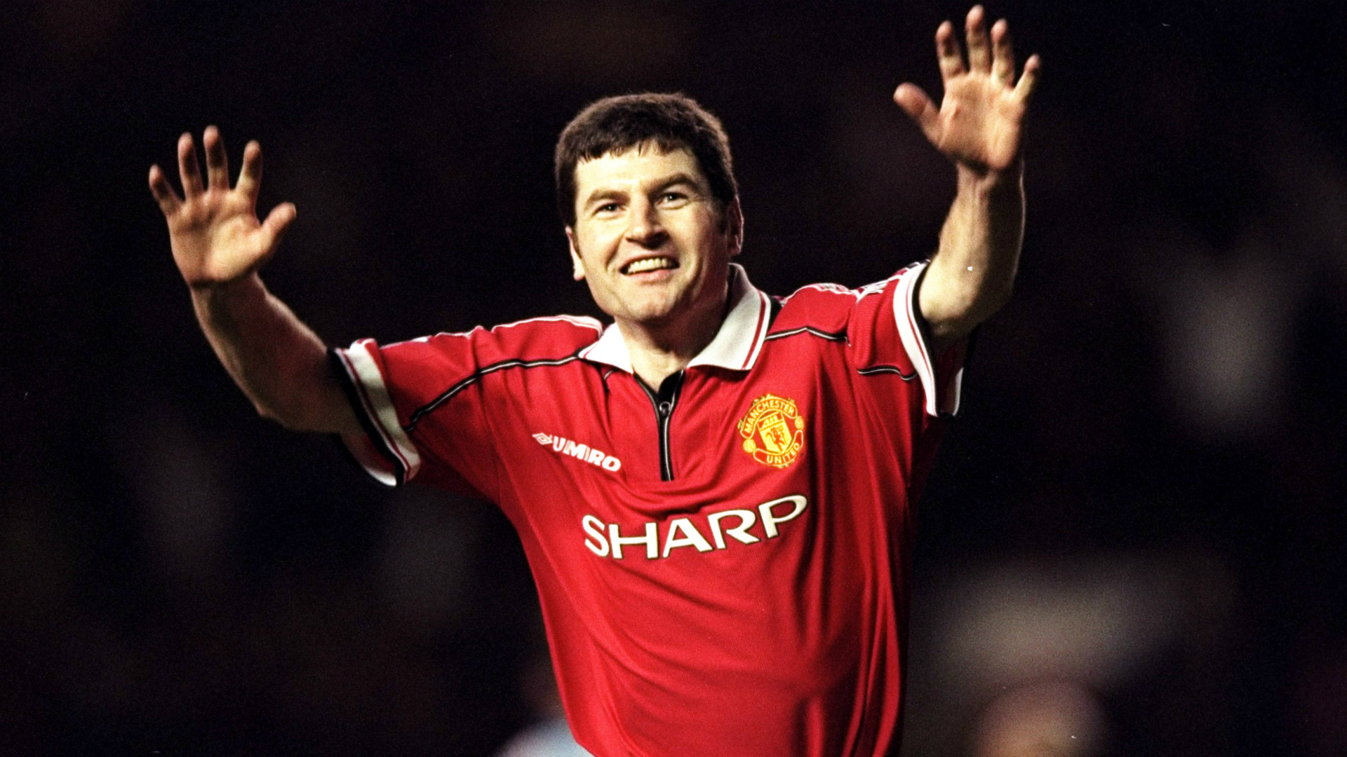 1 Denis Irwin Manchester United Goalcom 1 Denis Irwin Manchester United Goalcom