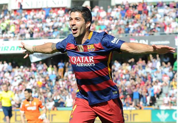 Granada 0-3 Barcelona: Suarez hat-trick clinches Liga title