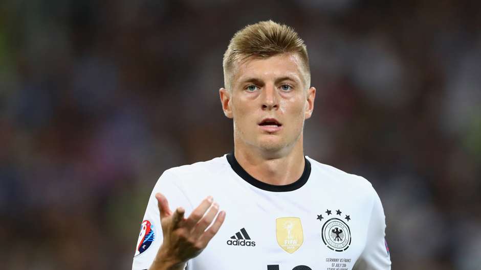 cheats - Predict the 3-man shortlist and overall winner of Best Player in Europe Award 2015-16 and WIN free access to Hackgh Cheats and Hacks! Toni-kroos_ya62734wgzga16jlpchs6qckr