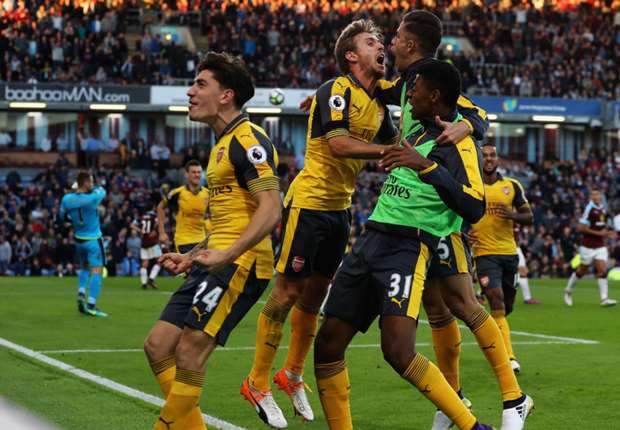 Burnley 0-1 Arsenal: Gunners grab late victory on Wenger anniversary