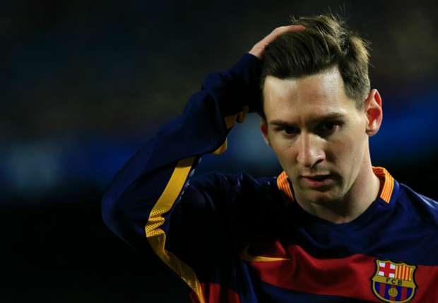 Cruyff: Messi's team play sets him apart from Ronaldo