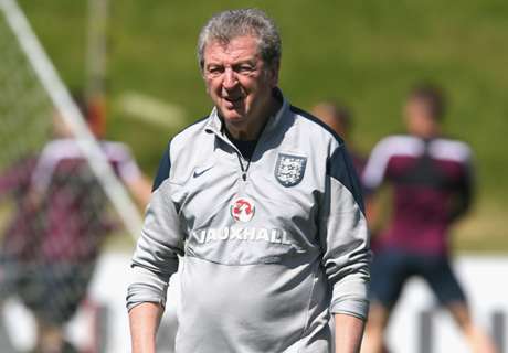 Hodgson: Rooney substitution planned
