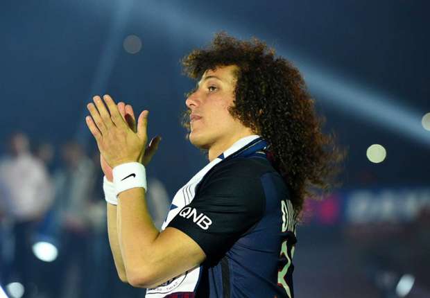 David Luiz in London to clinch €45m Chelsea return