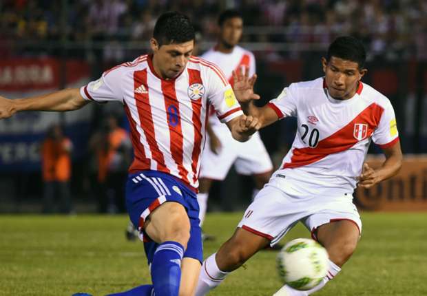 Perú sufre la baja de Édison Flores - Goal.com