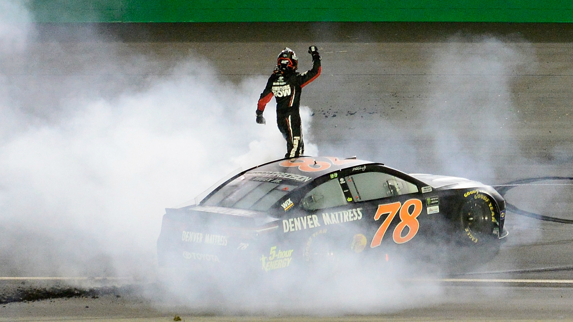 Martin Truex Jr. wins first NASCAR championship