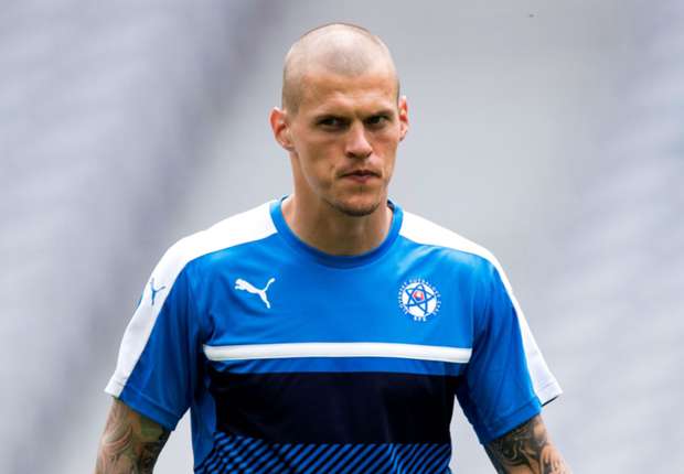 Fenerbahce confirm talks with Liverpool to sign Skrtel