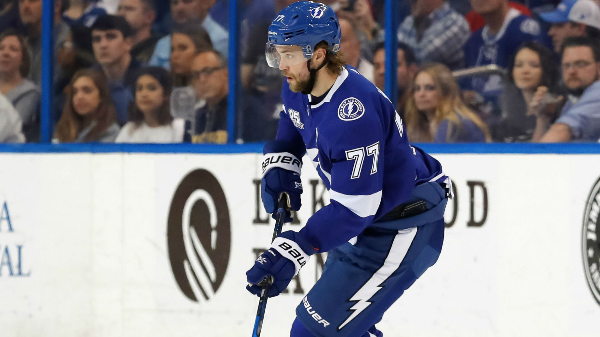 Lightning All-Star Victor Hedman leaves with 'lower body injury'