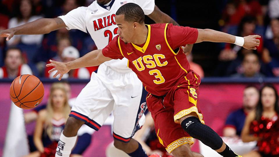 USC sends three players home for violating team rules ...
