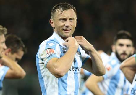 Olic performs retirement U-turn