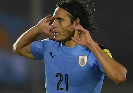 Suarez & Cavani down Paraguay
