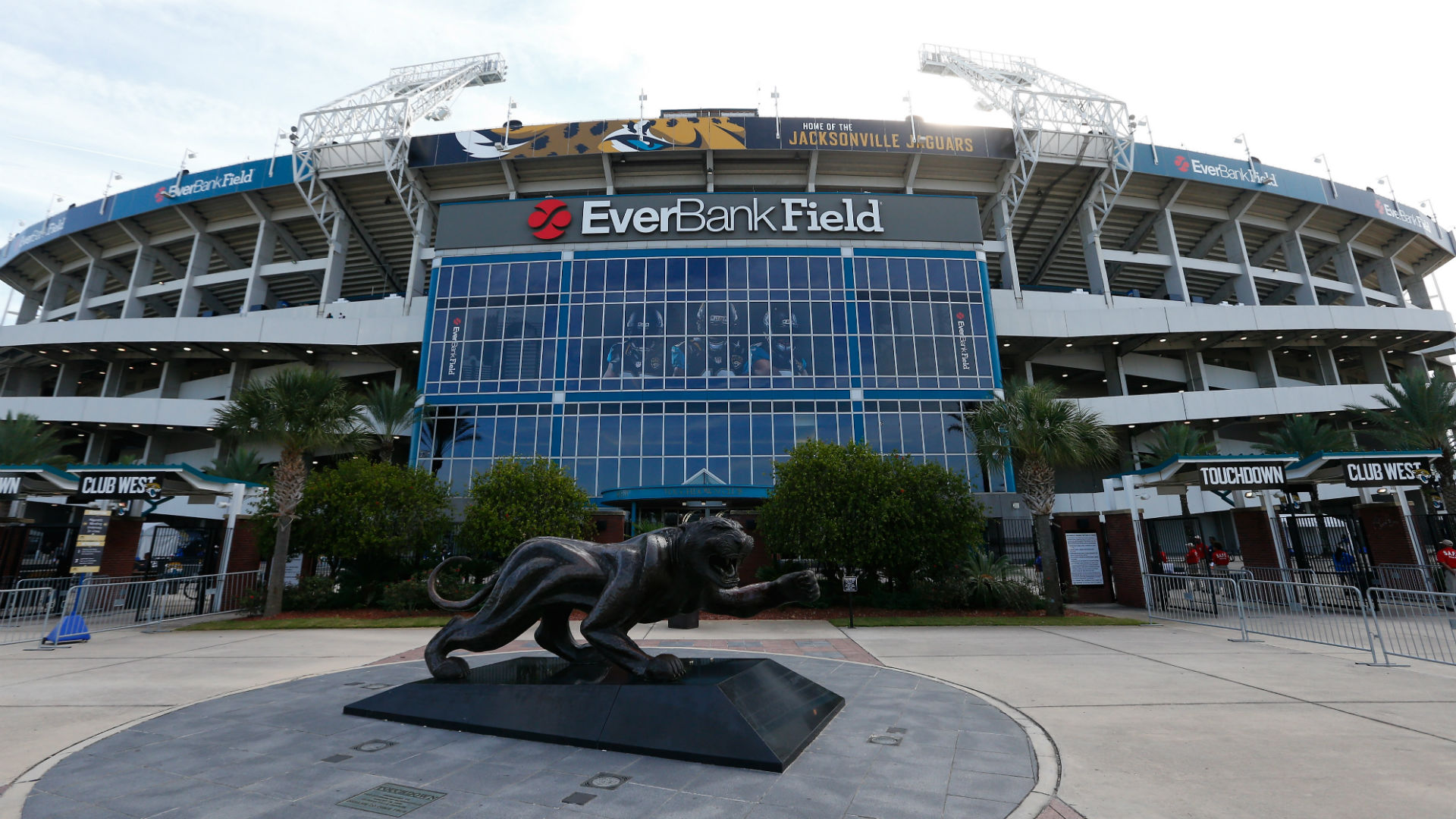 Jaguars unveil new, minimalist uniforms with return of black helmet Jaguars unveil new, minimalist uniforms with return of black helmet