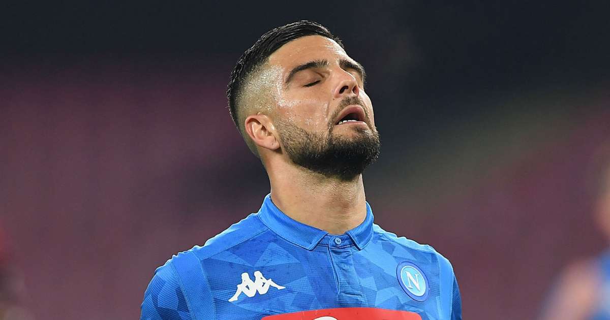 Thorny hjort svamp Napoli 1 Juventus 2: Pjanic scores and sees red before Insigne penalty woe