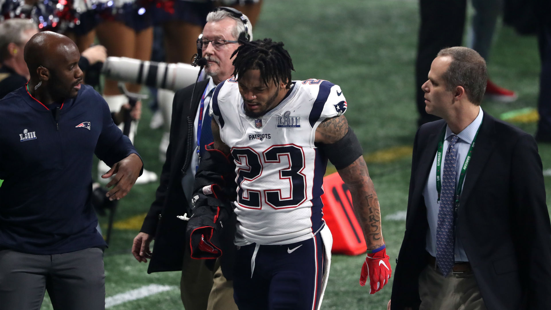 Super Bowl 53: Patriots S Patrick Chung leaves game with arm injury