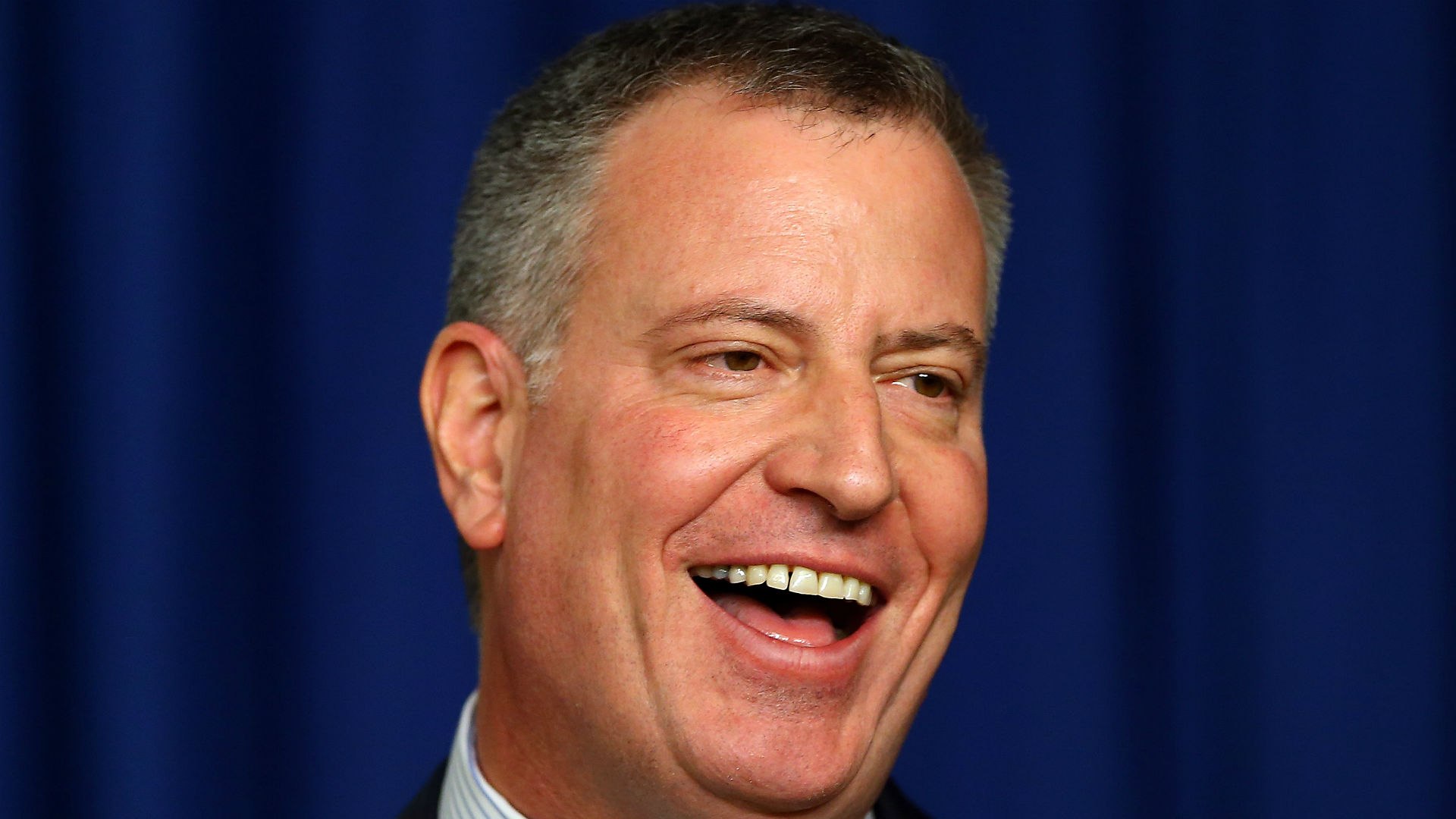 new-york-mayor-bill-de-blasio-isn-t-cheering-for-yankees-he-s-a-re