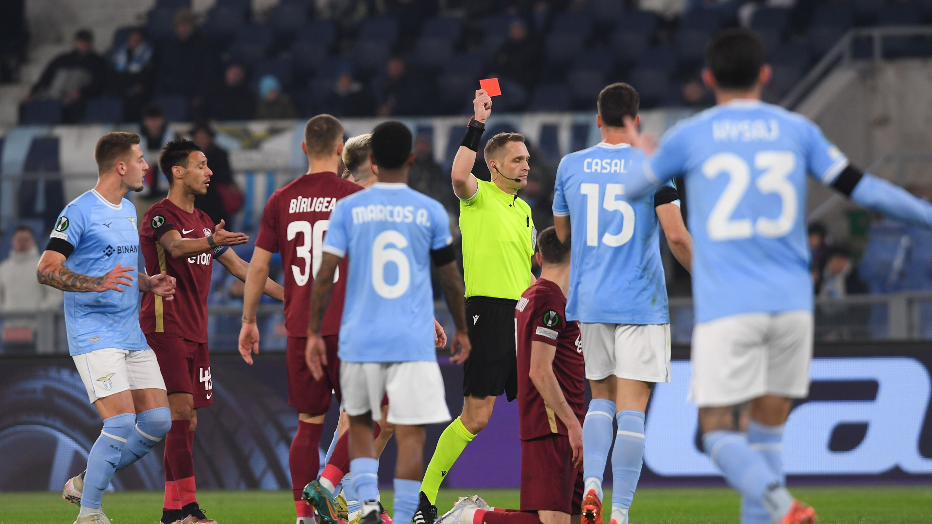 Furious Jose Mourinho insists Roma side 'deserved' to lose 2-0 to Slavia  Prague as he claims 'nothing worked' in Europa League clash and singles out  players who 'had the wrong attitude