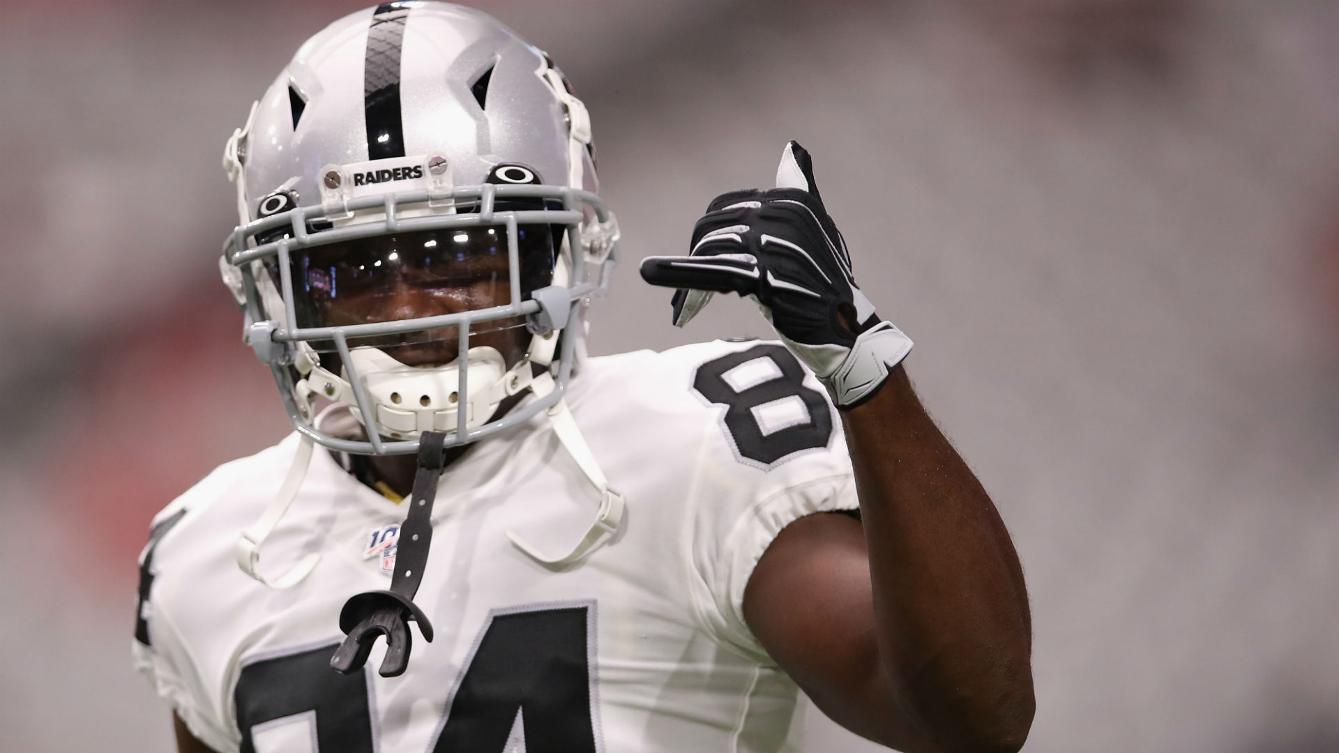 Patriots officially sign Antonio Brown after Raiders release