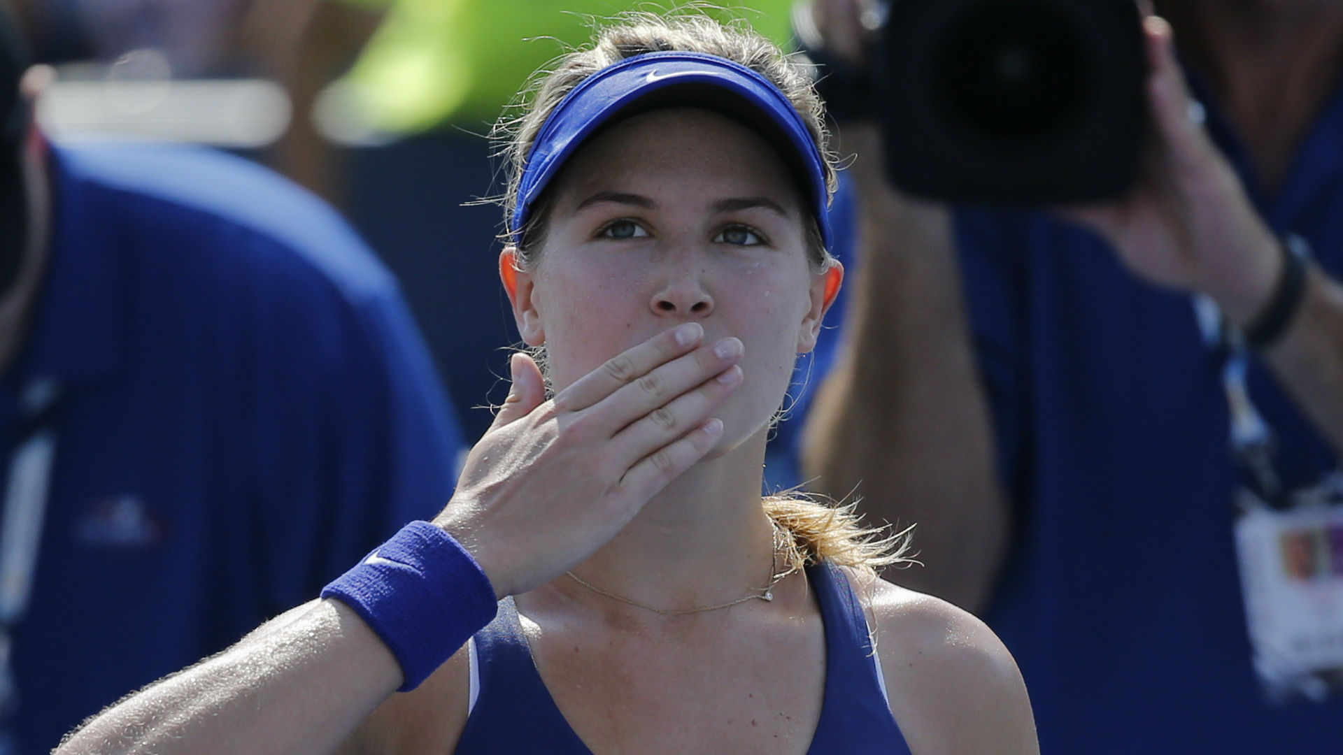 Genie Bouchard agrees to another Super Bowl-based date