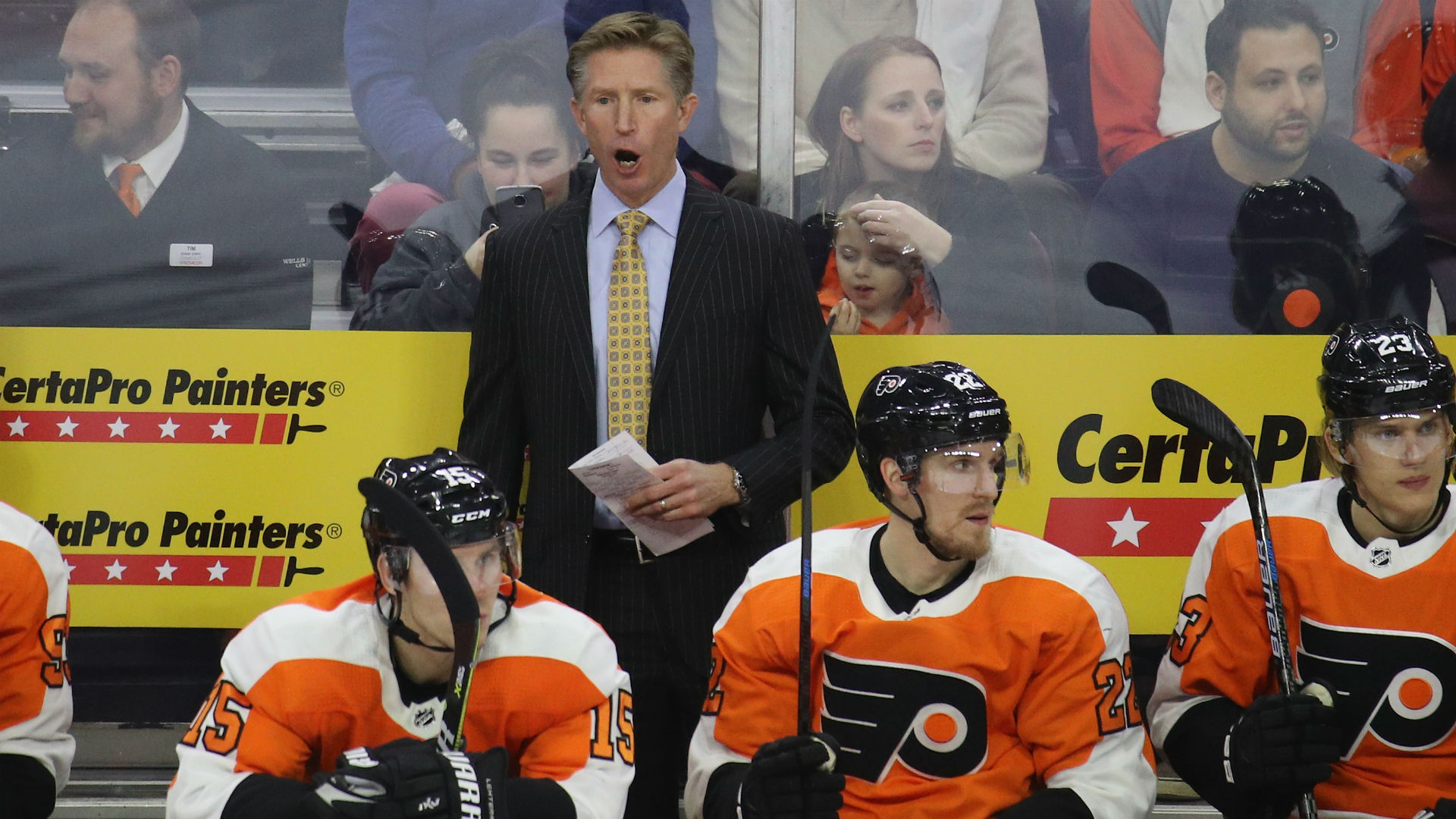 Flyers axe head coach Hakstol in midst of 4-game skid