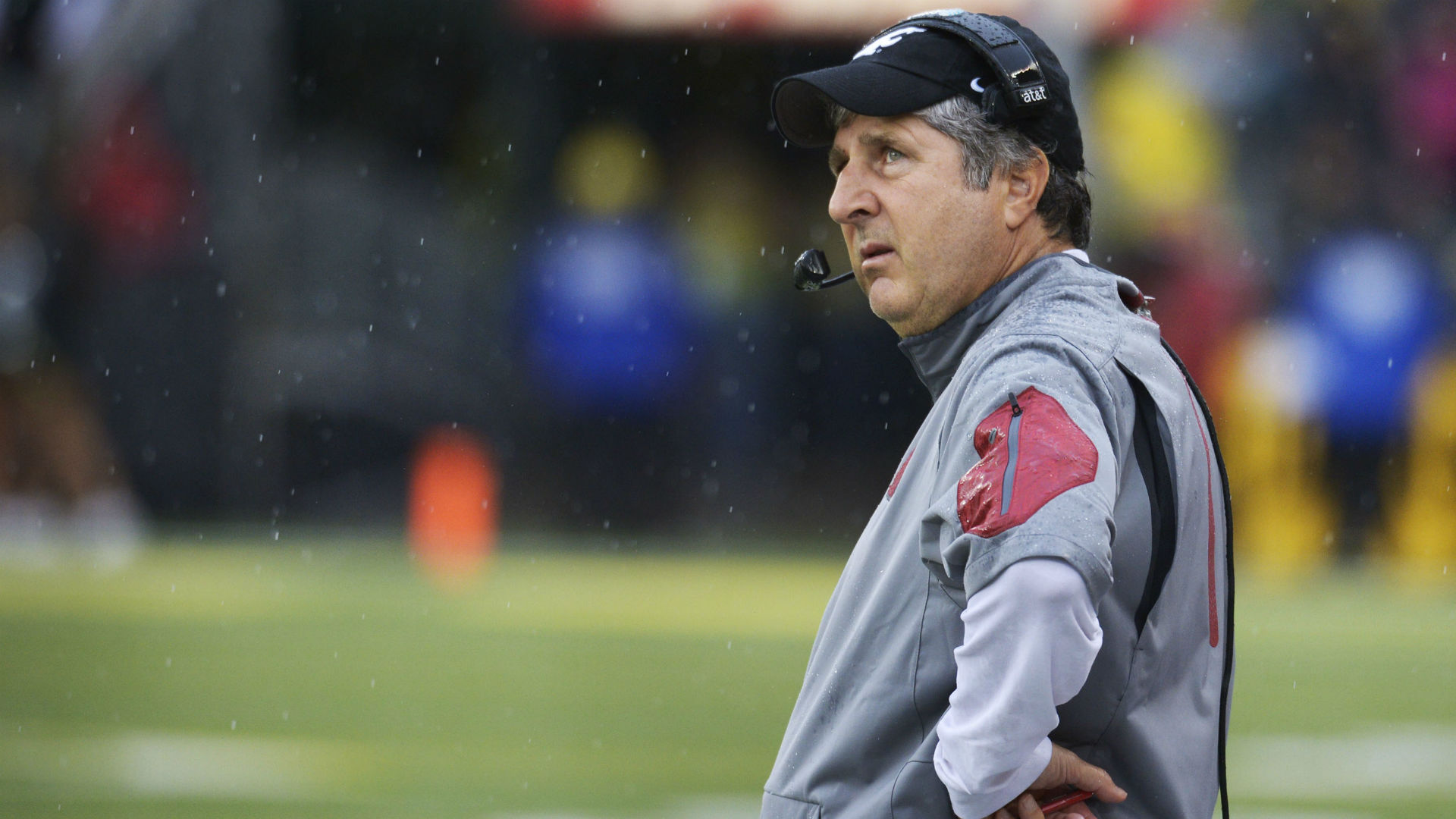 Mike Leach gives spot-on wedding advice Mike Leach gives spot-on wedding advice