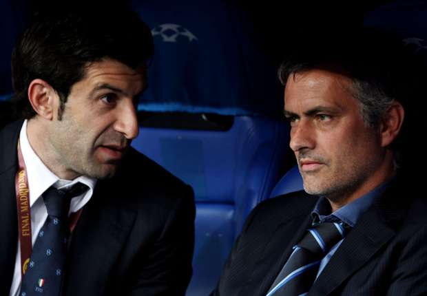 Figo: I have no doubts Mourinho can turn Chelsea around