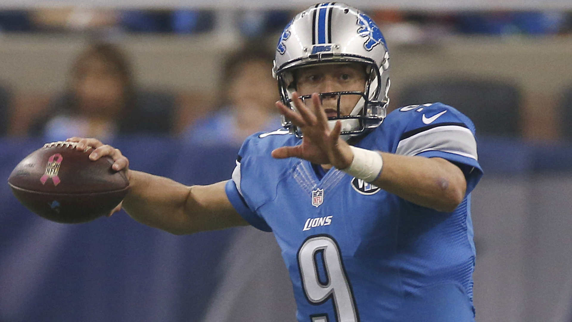 Lions bench Matthew Stafford after three interceptions against