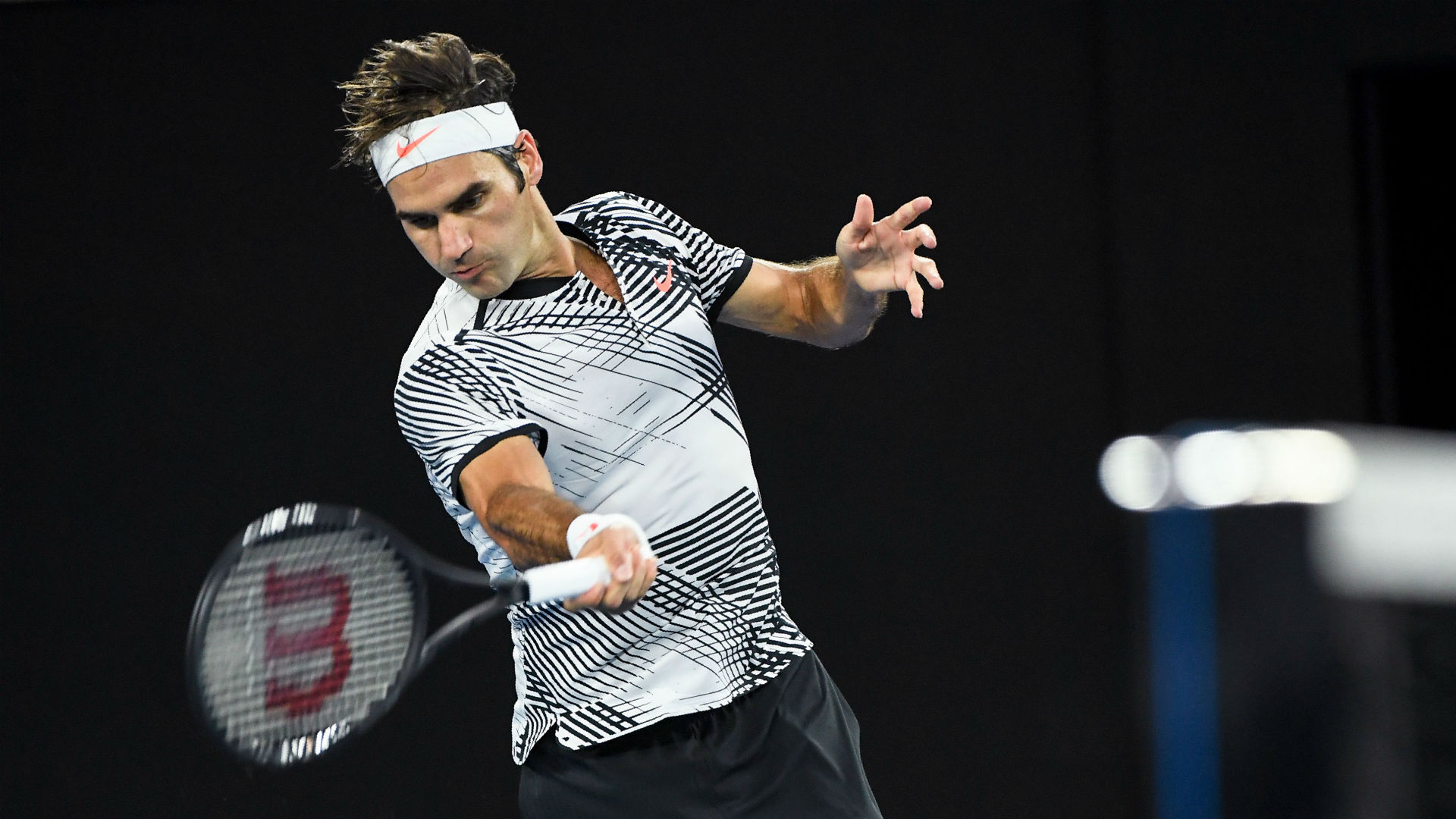 Australian Open 2017: Roger Federer reaches 28th Slam final as Stan Wawrinka wilts ...