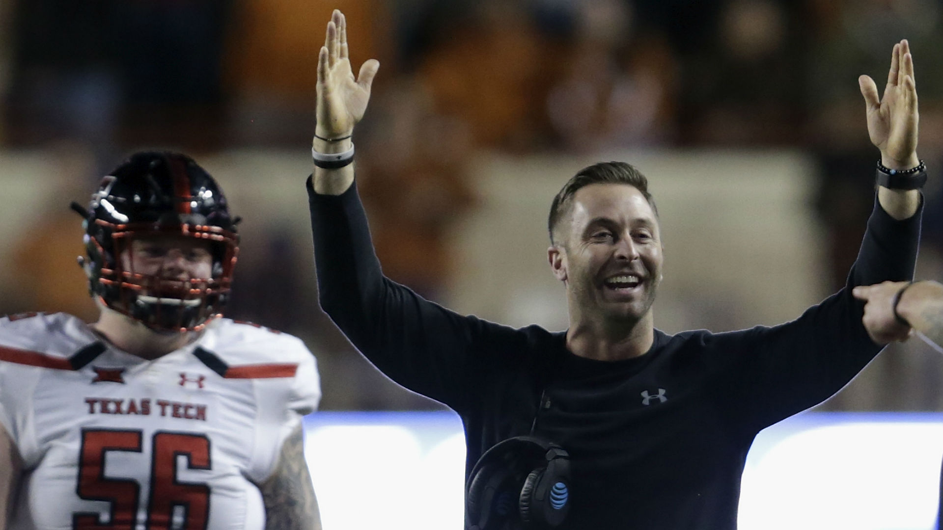 Texas blows 10-point, fourth-quarter lead in loss to Texas Tech Texas blows 10-point, fourth-quarter lead in loss to Texas Tech