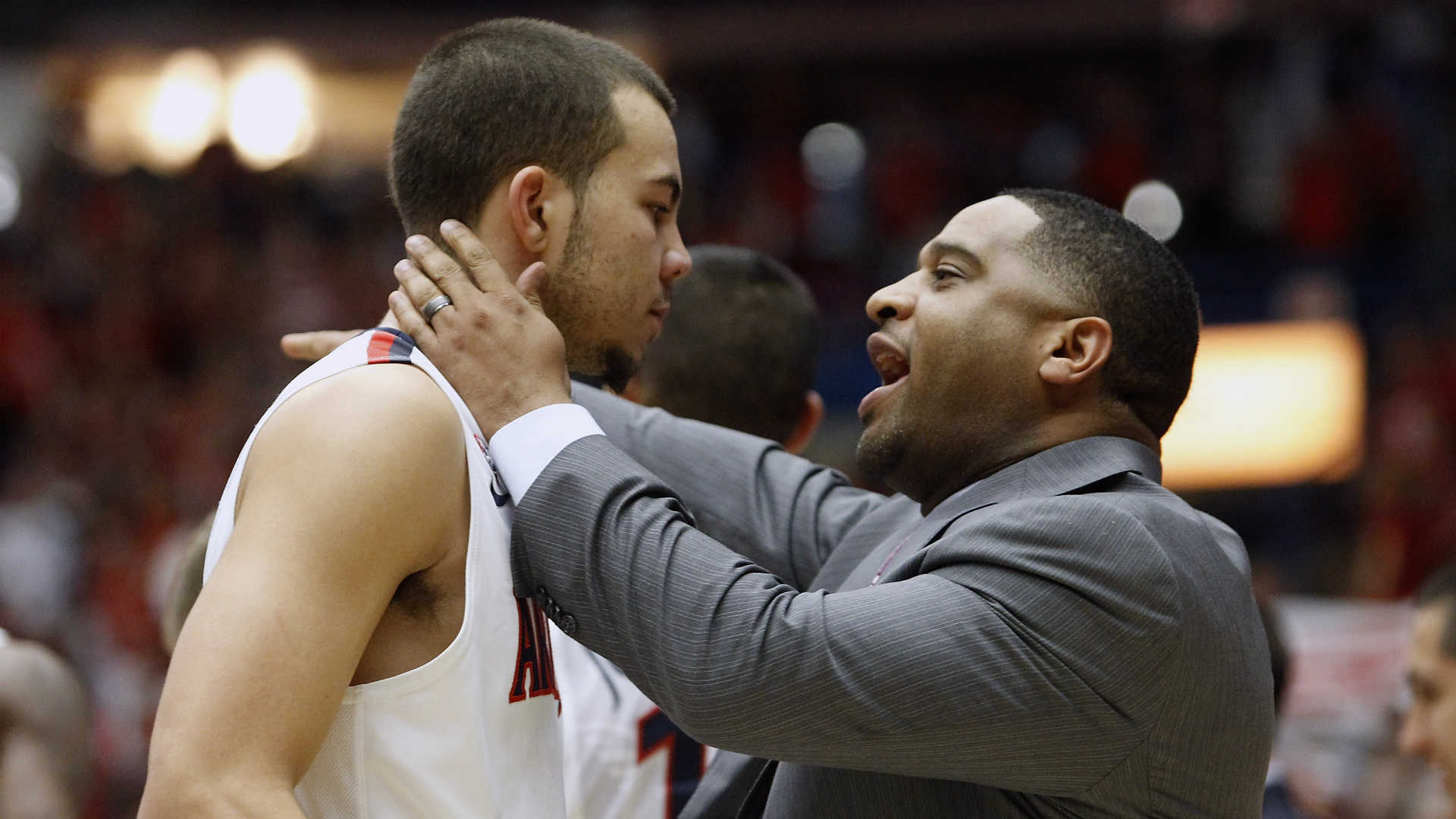 Former Arizona basketball assistant gets 3-month prison sentence in recruiting corruption case