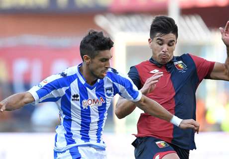Giovanni Simeone scores for Genoa
