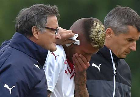 Menez has surgery on severed ear