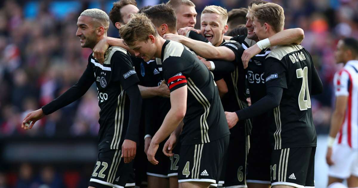 Ass shit band Willem II 0 Ajax 4: Huntelaar scores brace as Ten Hag's men win KNVB Beker
