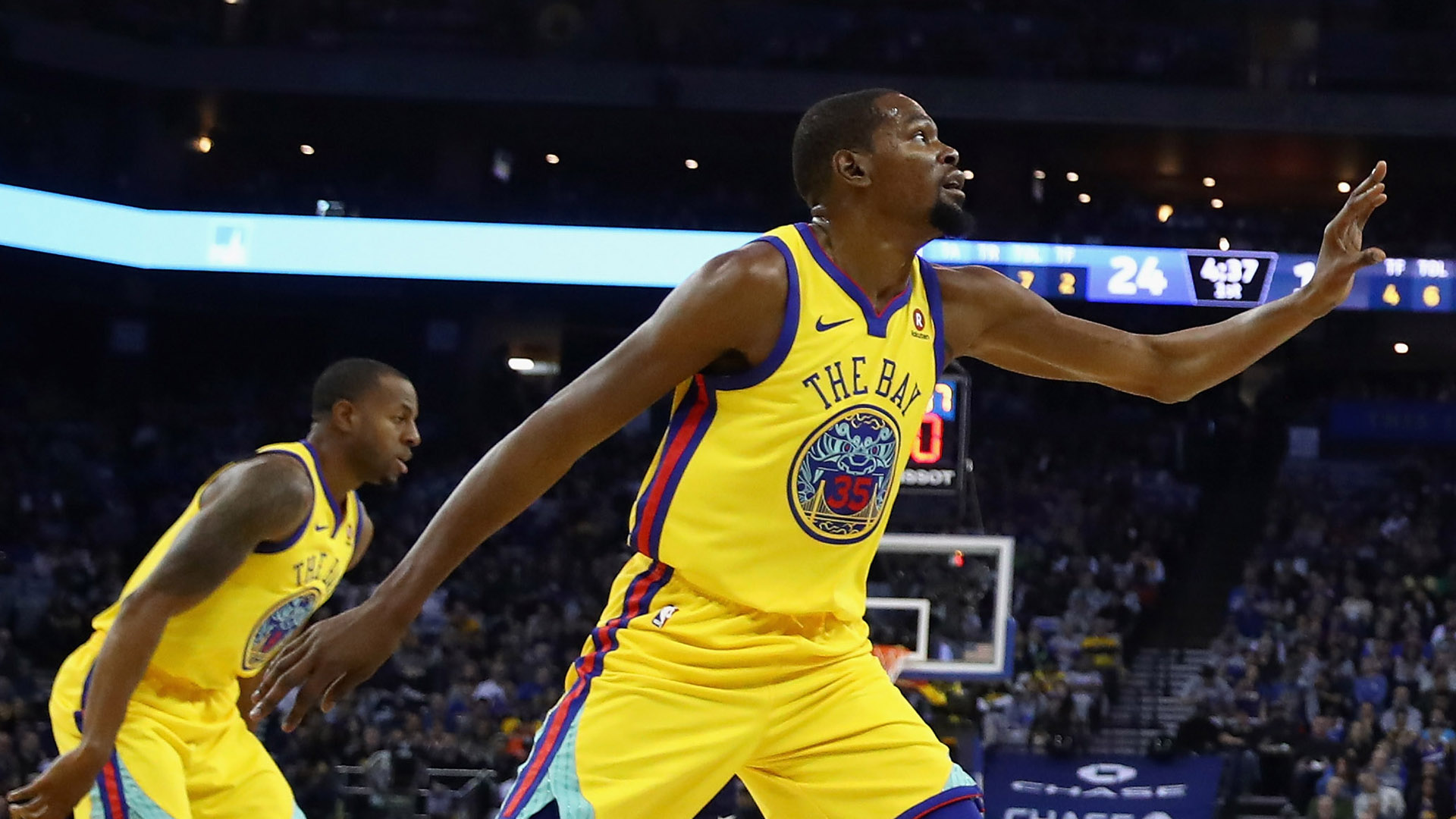 http://images.performgroup.com/di/library/omnisport/6f/15/kevin-durant_1f8y5lah5iqxx1bw4qi4iokcbj.jpg