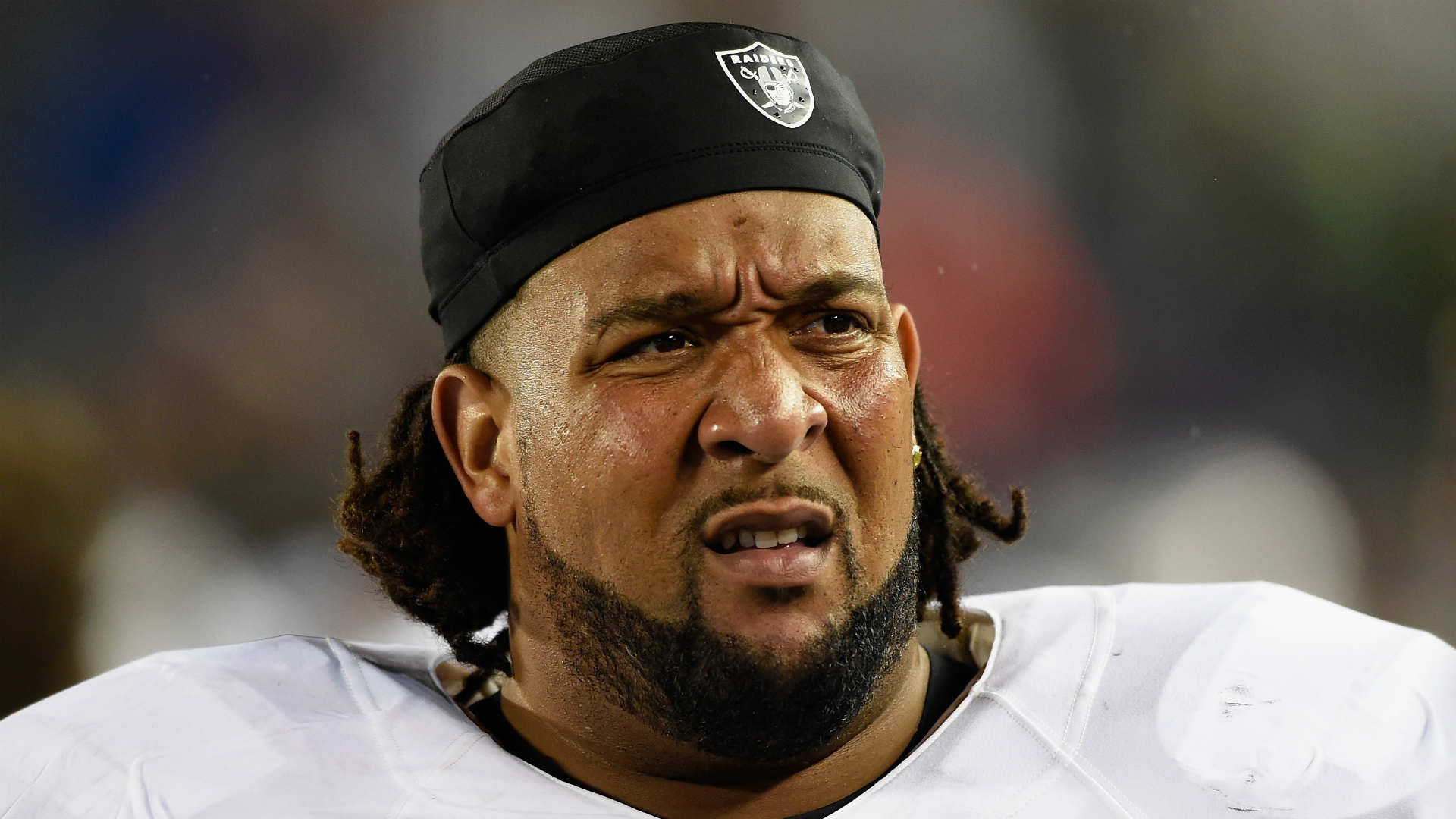 Redskins to sign Donald Penn amid Trent Williams' holdout, report says