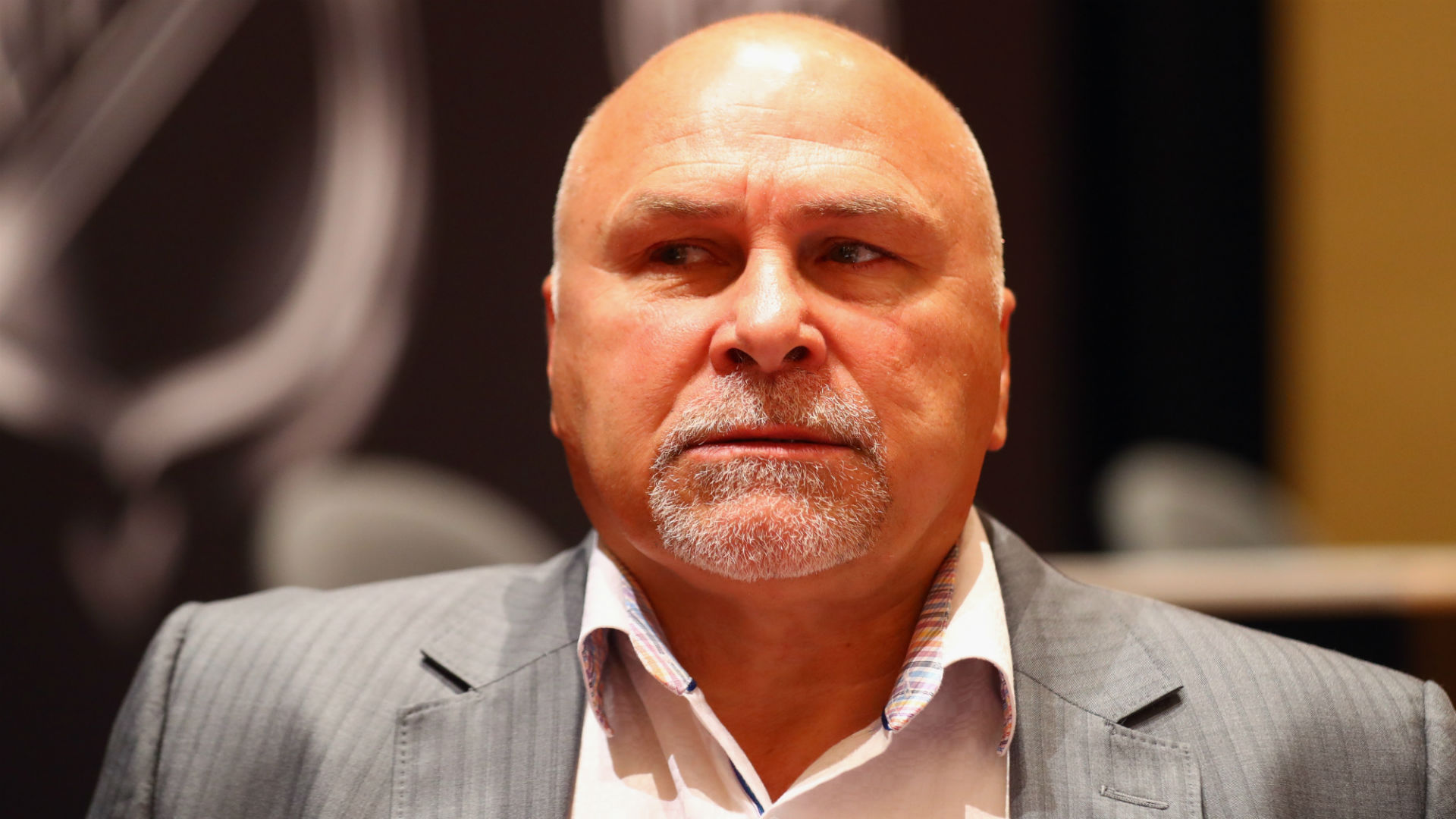 Watch: Reporter reacts to news Barry Trotz is leaving Capitals during Senate hearing