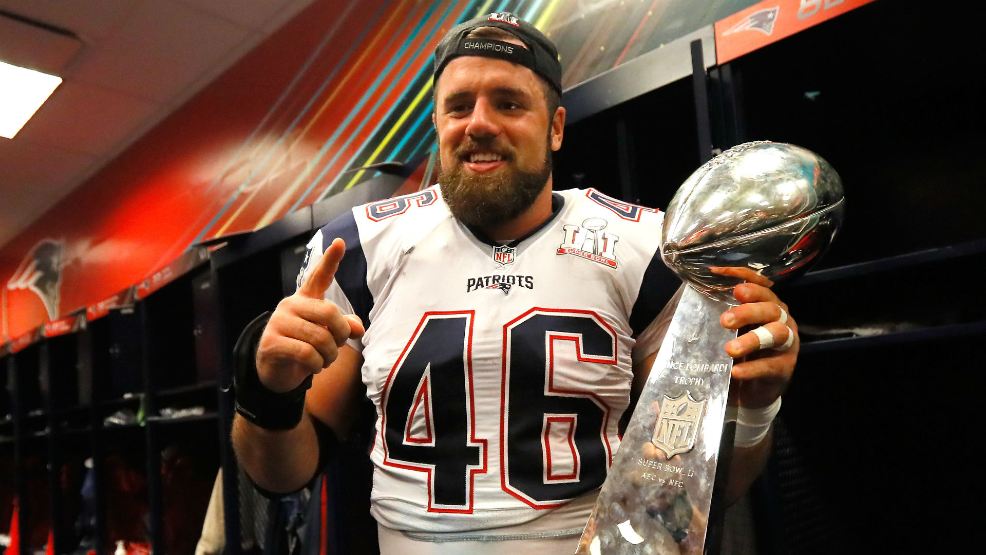Patriots, James Develin agree on new 2-year deal