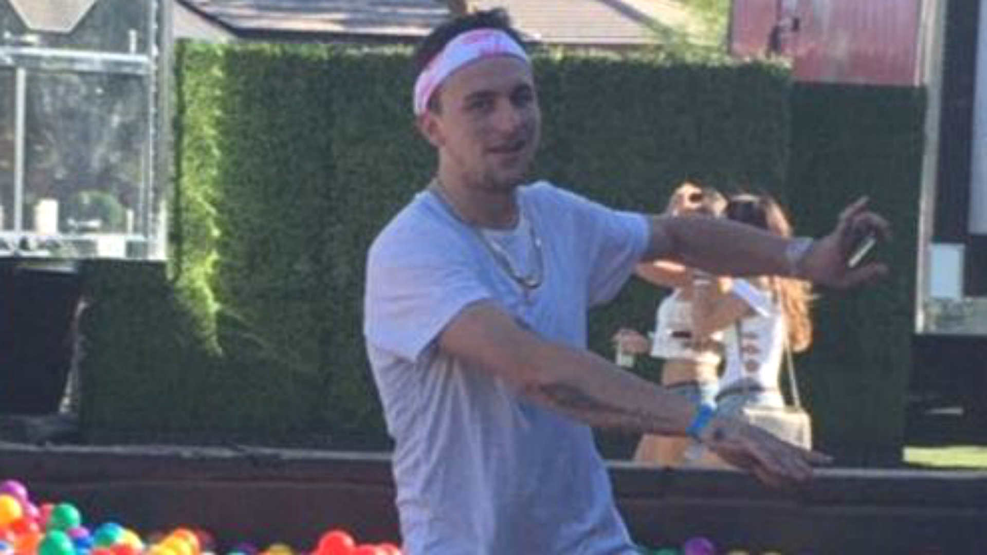 Johnny Manziel looking skinny at Coachella | NFL | Sporting News